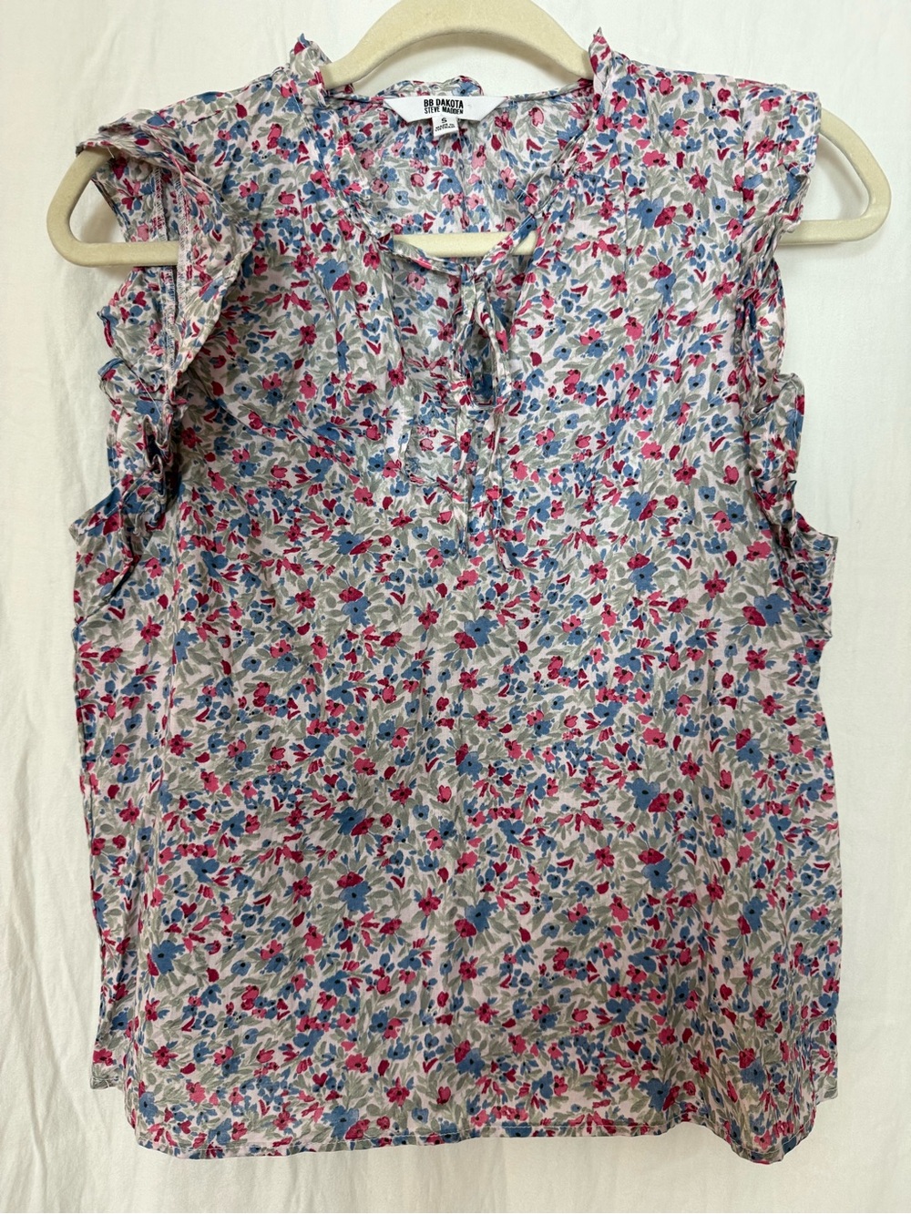 BB Dakota Pink & Blue Floral Tie-Neck Camisole